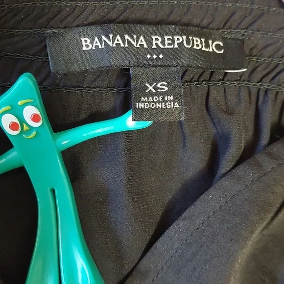 Banana Republic Black Flutter Sleeve Jumpsuit with Pockets, size XS - Picture 4 of 8